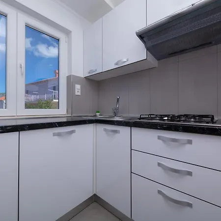 Apartment Ela *